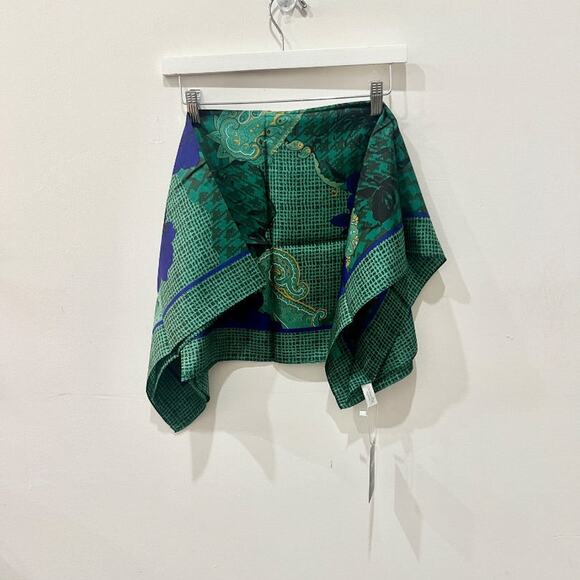 Vintage Dior Echarpes Autumn Green Hues Blue Floral Paisley Silk Scarf 31''x 31' - Picture 1 of 4